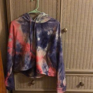 Tie-dye crop top with elastic at the waistband
